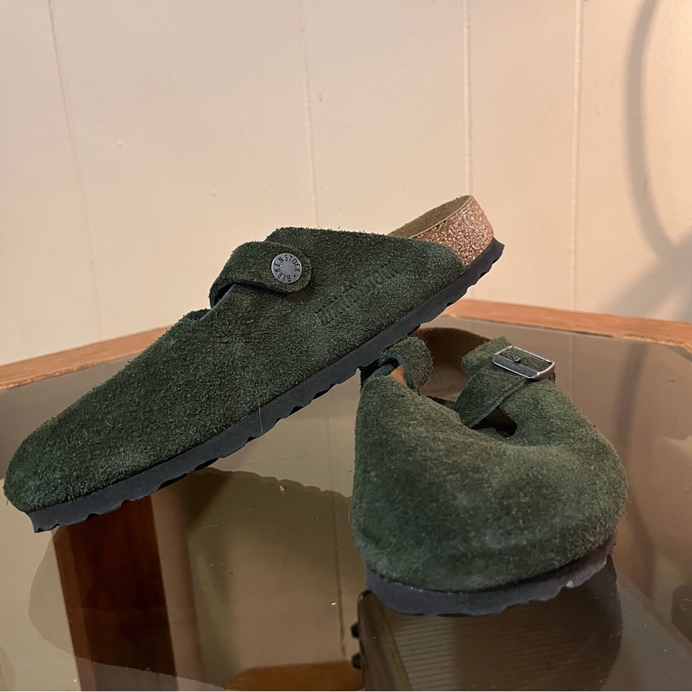 Boston Suede Leather Mountain View Green
Size: EU 36 / US 5-5.5/5-5.5